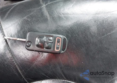 2000 Mercedes-Benz Sl 500 from USA, damaged, VIN WDBFA68F8YF189460